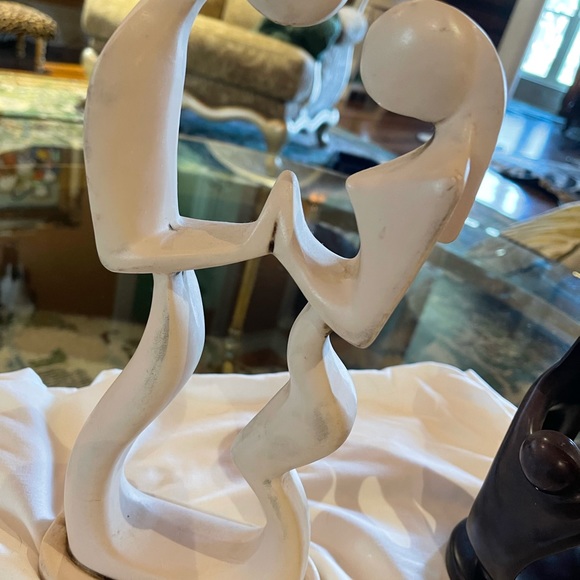 CERAMIC MALE AND FEMALE STATUE - Picture 4 of 8